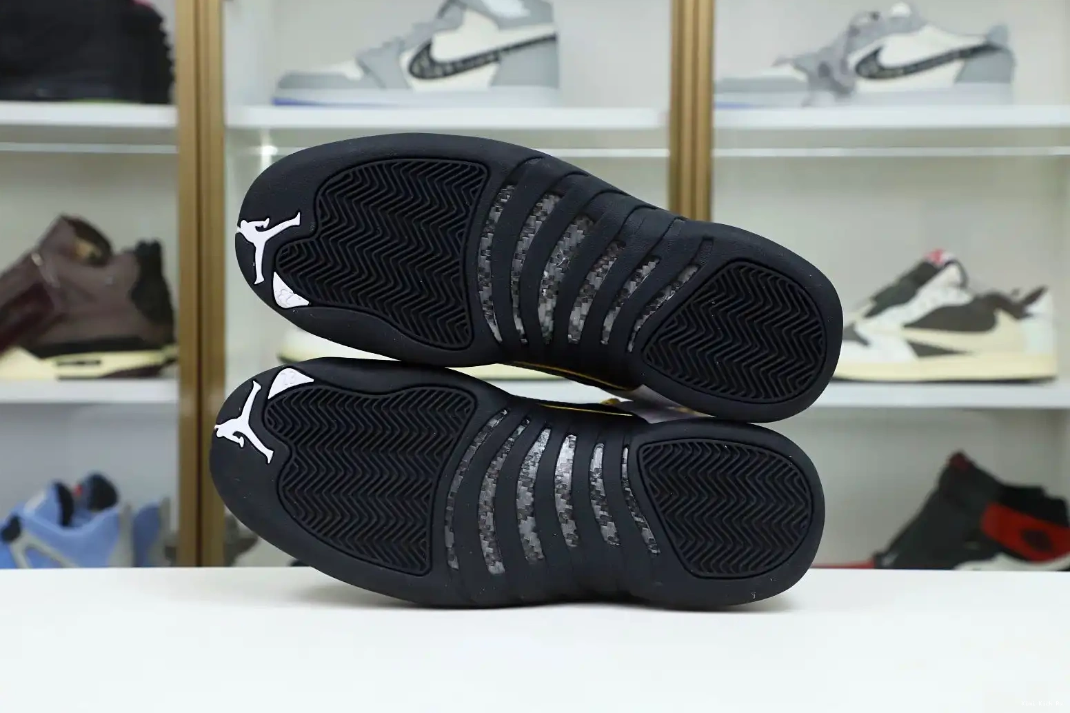 'ROYALTY' AIR RETRO JORDAN Kimikick 12 0805